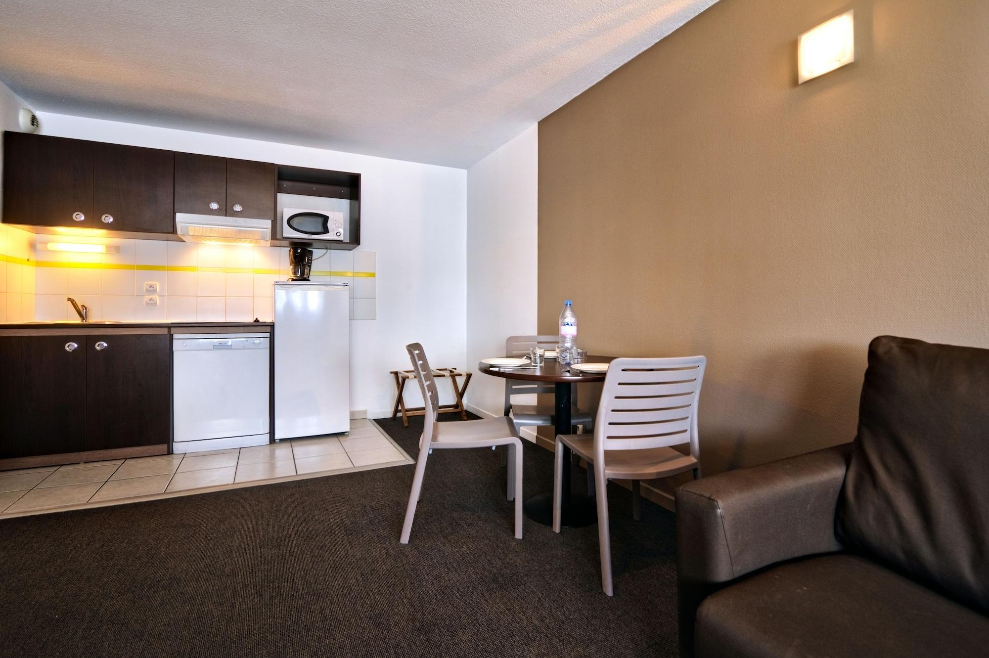 Comfort Aparthotel Les Hauts D'Аннесі Екстер'єр фото